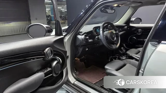 Mini Cooper 2022 Серый из Кореи, фото 2