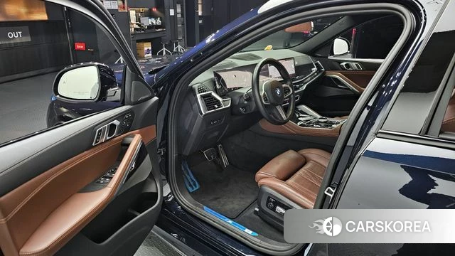 BMW X6 (G06) 2023 Черный из Кореи, фото 2