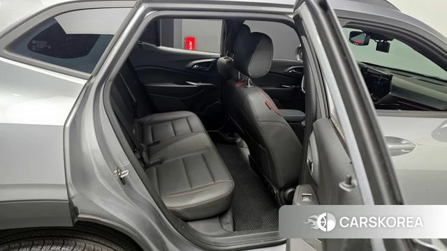 Chevrolet (GM Daewoo) Trax Crossover 2023 Серый из Кореи, фото 2