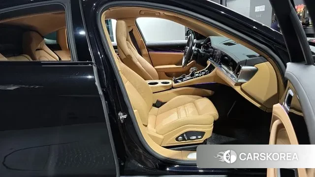 Porsche Panamera (971) 2018 Черный из Кореи, фото 2