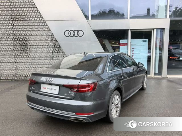 Audi A4L 2020 Темно-серый из Китая, фото 2