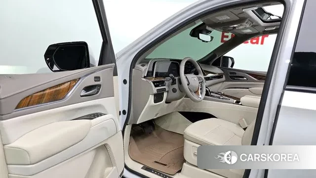 Cadillac Escalade 5th Generation 2023 Белый из Кореи, фото 2