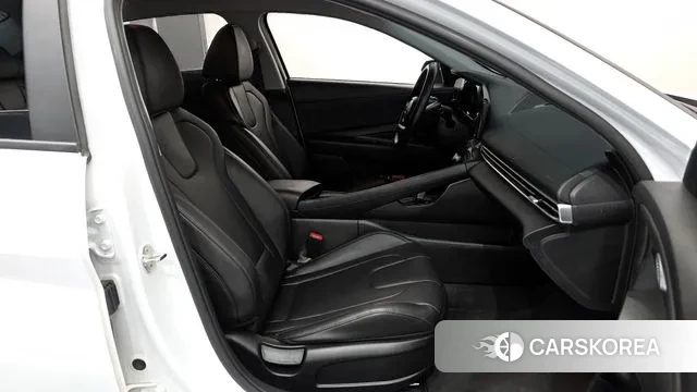 Hyundai Avante Hybrid (CN7) 2021 Белый из Кореи, фото 2