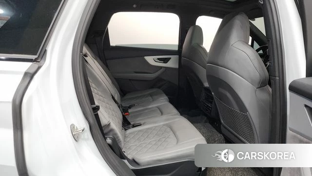 Audi Q7 (4M) 2021 Белый из Кореи, фото 2