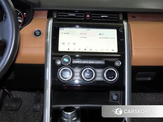 Land Rover Discovery 5 2018 Черный из Кореи, фото 2