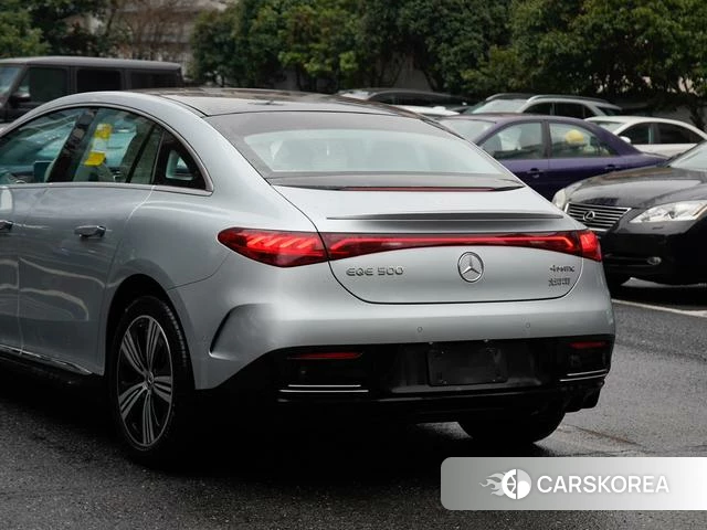 Mercedes-Benz EQE 2026 Серебристо-серый из Китая, фото 2