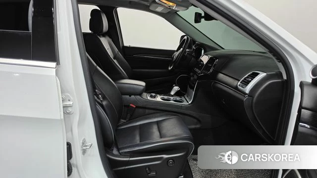 Jeep Grand Cherokee 2021 Белый из Кореи, фото 2