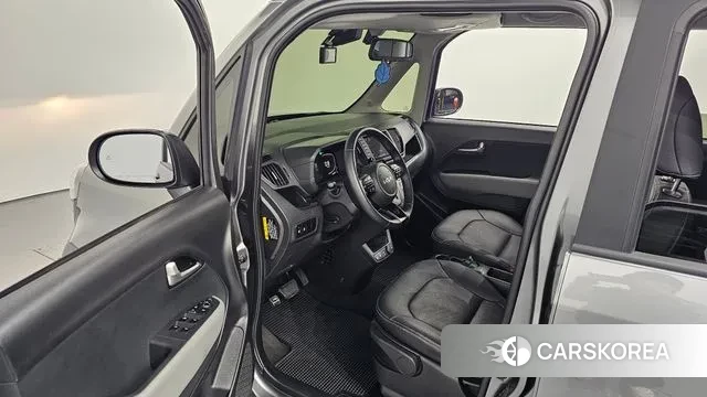 Kia The New Kia Ray 2023 Серый из Кореи, фото 2