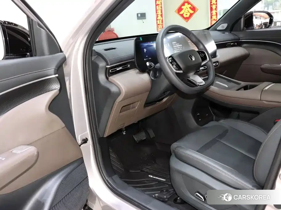 Chang'an CS55PLUS 2025 Champagne/brown из Китая, фото 2