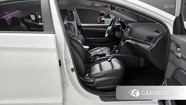 Hyundai The New Avante AD 2018 Белый из Кореи, фото 2