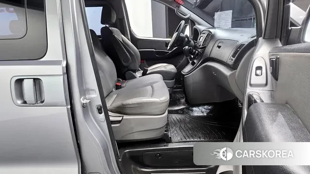 Hyundai The New Grand Starex 2018 Серебряный из Кореи, фото 2