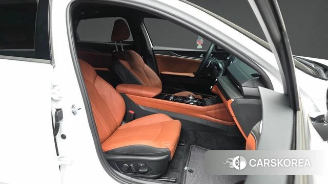 Kia The New K5 3rd generation 2024 Белый из Кореи, фото 2