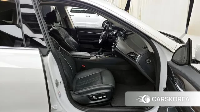 BMW 6 Series GT (G32) 2018 Белый из Кореи, фото 2