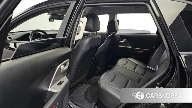 Kia Niro Plus 2022 Черный из Кореи, фото 2