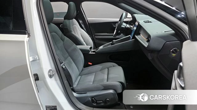 Polestar Polestar 2 2023 Белый из Кореи, фото 2