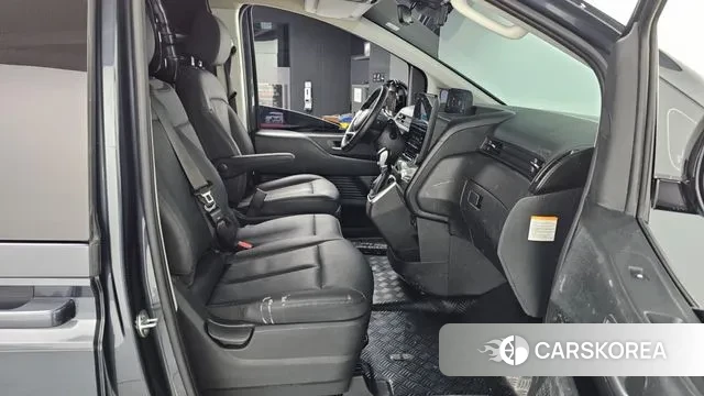 Hyundai Staria 2024 Серый из Кореи, фото 2