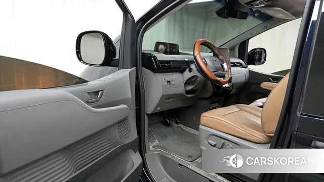 Hyundai Staria 2023 Синий из Кореи, фото 2