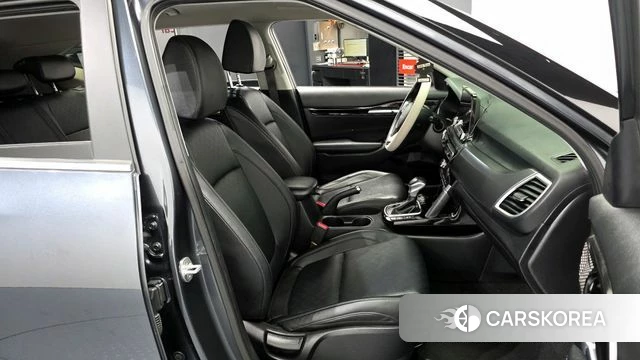 Kia Seltos 2021 Серый из Кореи, фото 2