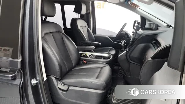 Hyundai Staria 2022 Серый из Кореи, фото 2