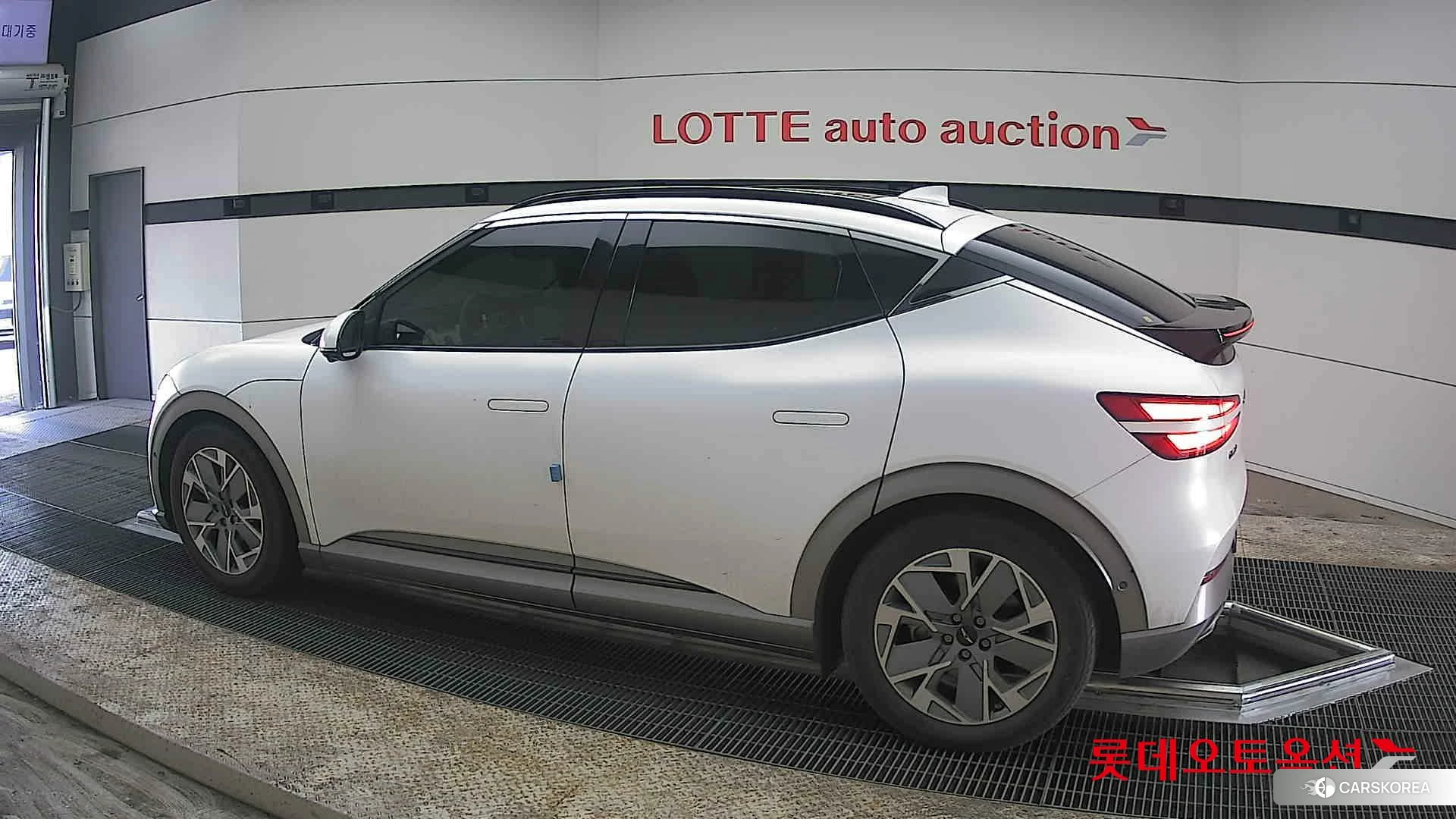 Hyundai GV60 2022 Matterhorn White (matte) из Кореи, фото 2