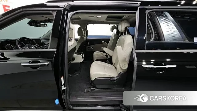 Kia Carnival 4th generation 2021 Черный из Кореи, фото 2