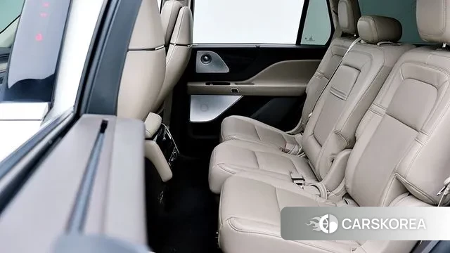 Lincoln Aviator 2nd generation 2020 Белый из Кореи, фото 2