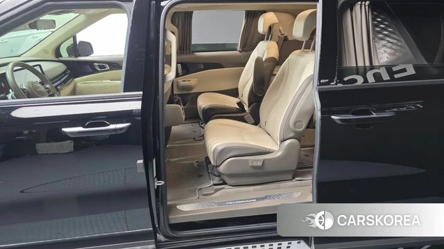 Kia The New Carnival 4th Generation 2024 Черный из Кореи, фото 2