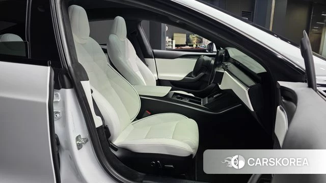 Tesla Model S 2024 Белый из Кореи, фото 2