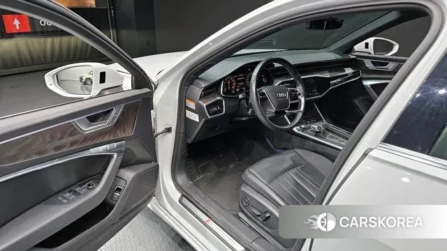 Audi A6 (C8) 2021 Белый из Кореи, фото 2