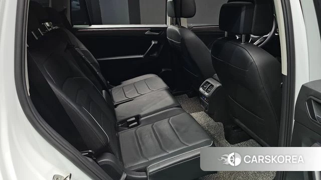 Volkswagen Tiguan Allspace 2022 Белый из Кореи, фото 2
