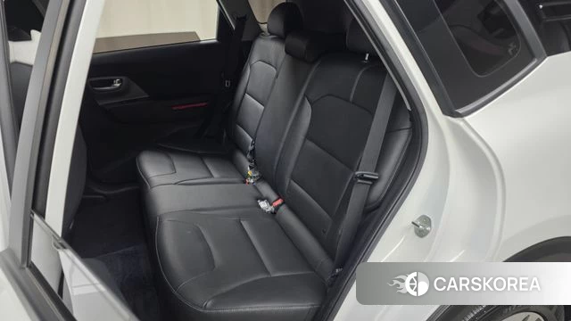 Kia Niro Plus 2022 Белый из Кореи, фото 2
