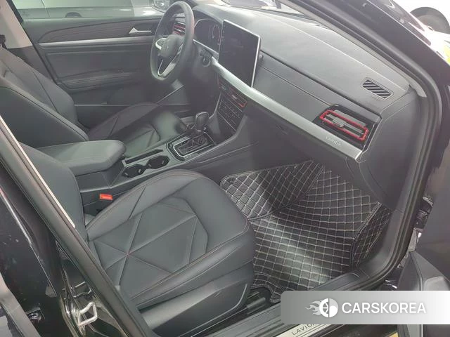 Volkswagen Lavida 2024 Черный из Китая, фото 2