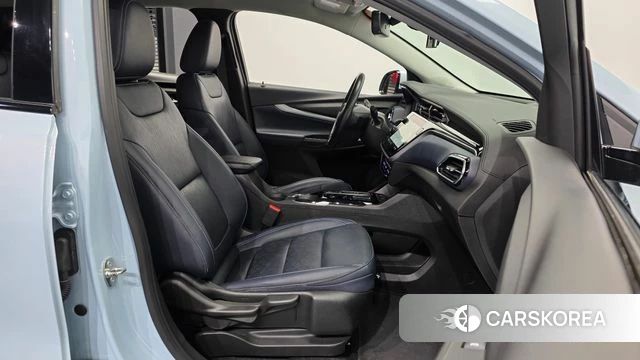 Chevrolet (GM Daewoo) Bolt EUV 2023 Небесно-голубой из Кореи, фото 2