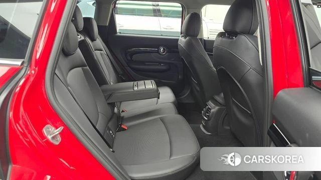 Mini Cooper Clubman 2023 Красный из Кореи, фото 2
