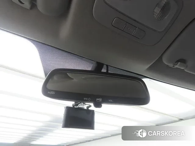 Hyundai The New Grand Starex 2021 Белый из Кореи, фото 2