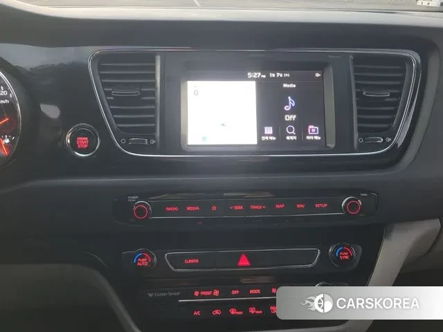 Kia The New Carnival 2018 Серый из Кореи, фото 2