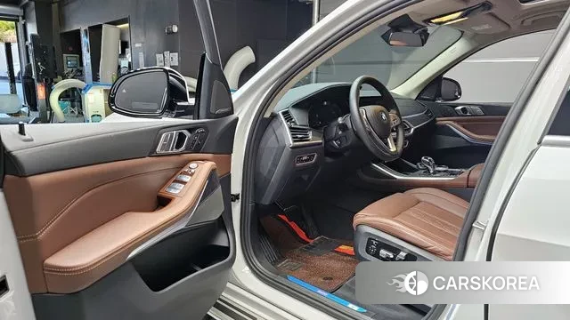 BMW X7 (G07) 2022 Белый из Кореи, фото 2