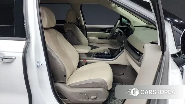 Kia Carnival 4th generation 2023 Белый из Кореи, фото 2