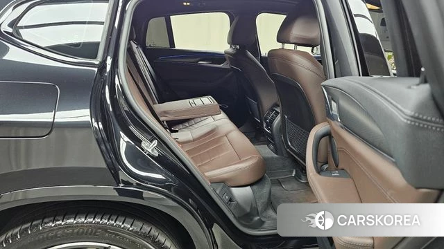 BMW X4 (G02) 2025 Черный из Кореи, фото 2