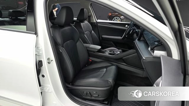 Kia K5 3rd generation 2023 Белый из Кореи, фото 2