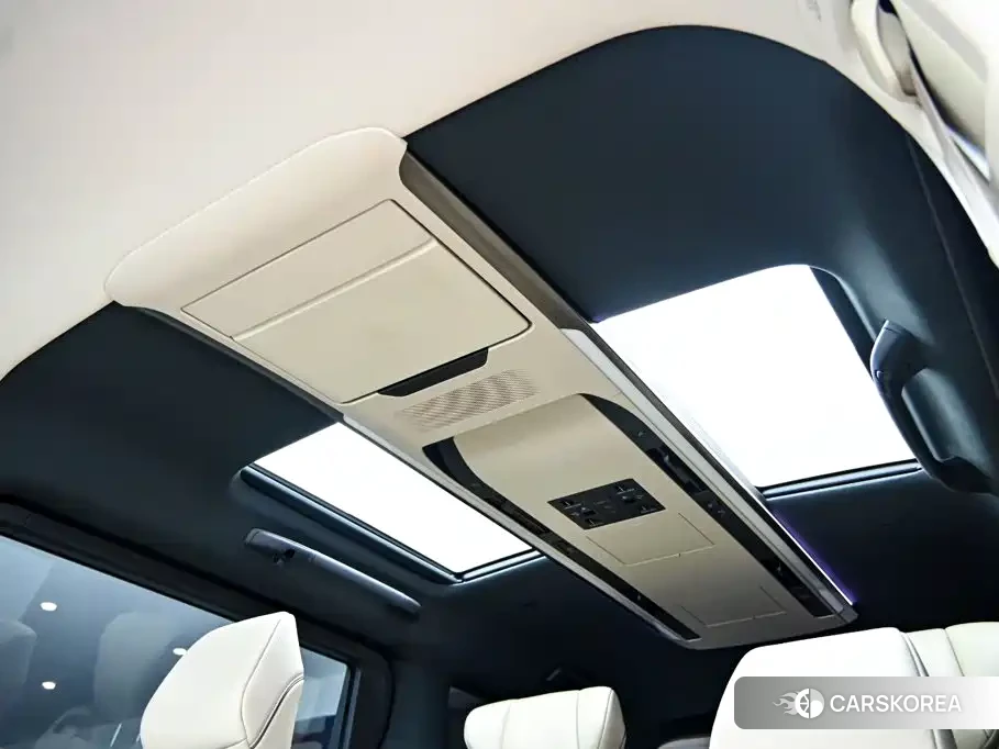 Toyota Vellfire 2023 Черный из Китая, фото 2