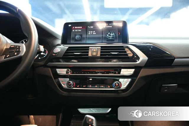 BMW X3 2019 Черный из Китая, фото 2