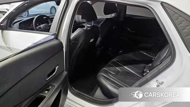 Hyundai The New Avante (CN7) 2023 Белый из Кореи, фото 2