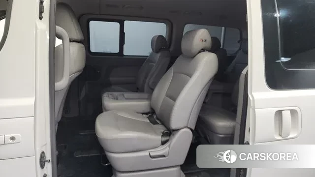 Hyundai The New Grand Starex 2018 Белый из Кореи, фото 2