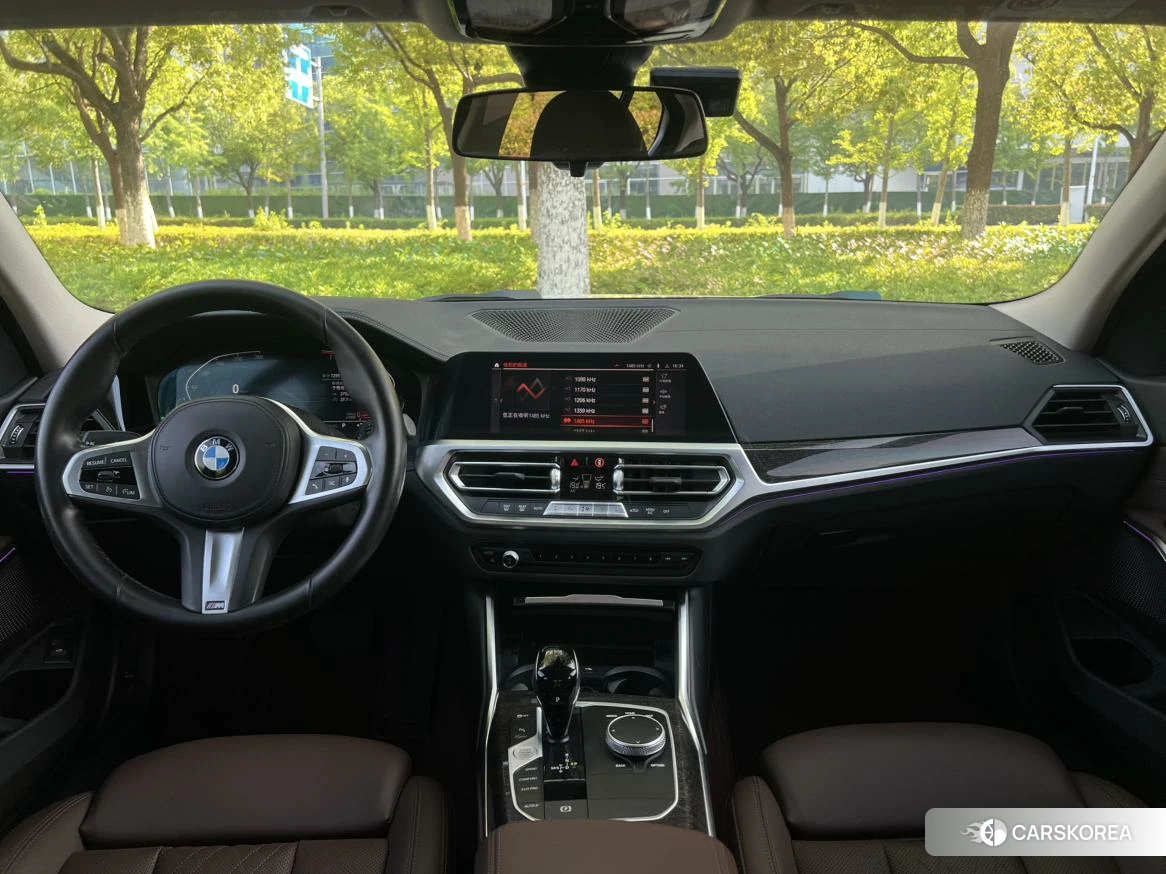 BMW 3 series 2022 Белый из Китая, фото 2