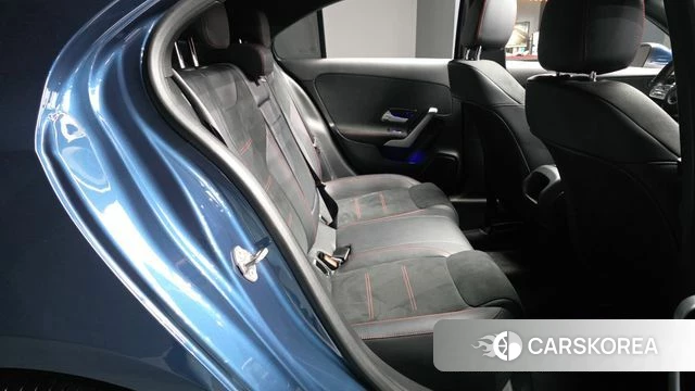 Mercedes-Benz A-Class W177 2022 Синий из Кореи, фото 2