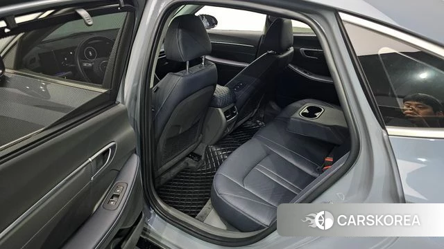 Hyundai Sonata D Edge (DN8) 2024 Серебристо-серый из Кореи, фото 2