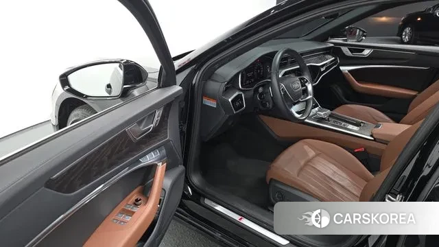 Audi A6 (C8) 2023 Черный из Кореи, фото 2