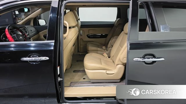Kia The New Carnival 2019 Черный из Кореи, фото 2