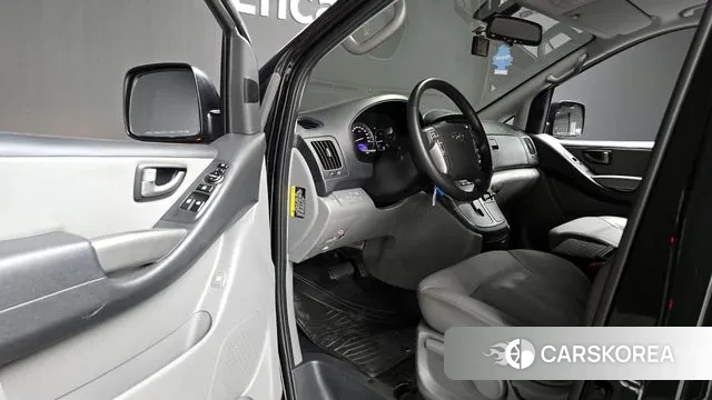 Hyundai The New Grand Starex 2020 Черный из Кореи, фото 2